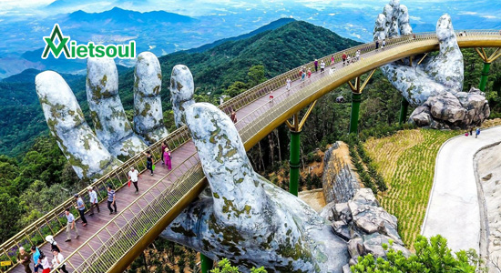 Cây Cầu Vàng