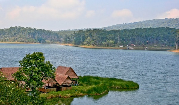 phong cảnh hồ tuyền lâm đà lạt