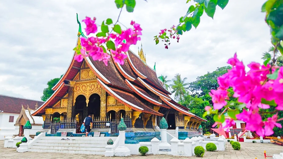 Hà nội - Vieng Xay - Sầm Nưa